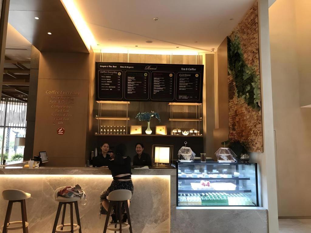 Royce Hotel Thẩm Quyến Ngoại thất bức ảnh